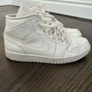Nike Jordan One mid White womens